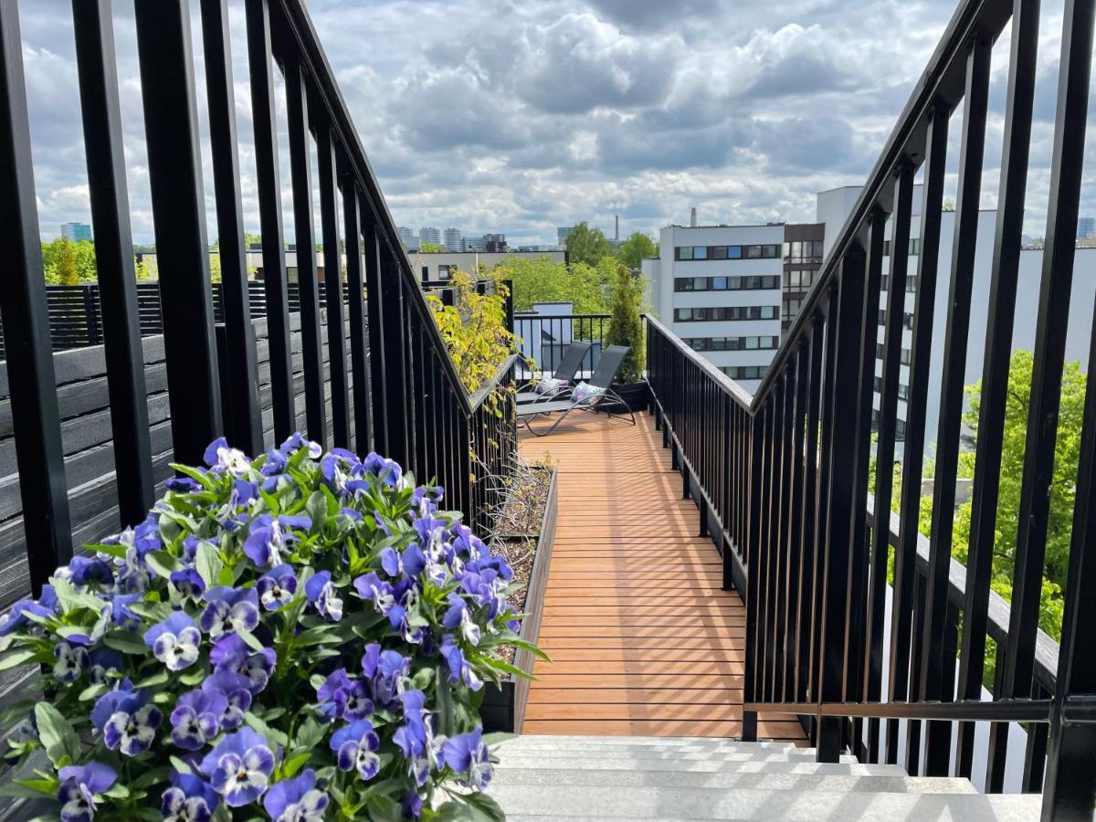 City Terrace Apartment Avangard - Large Private Roof Terrace Tallin Zewnętrze zdjęcie